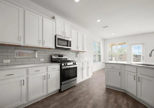 Photo 3 of Single family home for sale at 602 Allende Bnd, Austin, TX 78748 | MLS# 7624557 | Listing updated on 2026-09-10
