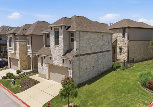 Photo 3 of Condo for sale at 2105 Town Centre Dr #40, Round Rock, TX 78664 | MLS# 2884999 | Listing updated on 2026-09-28