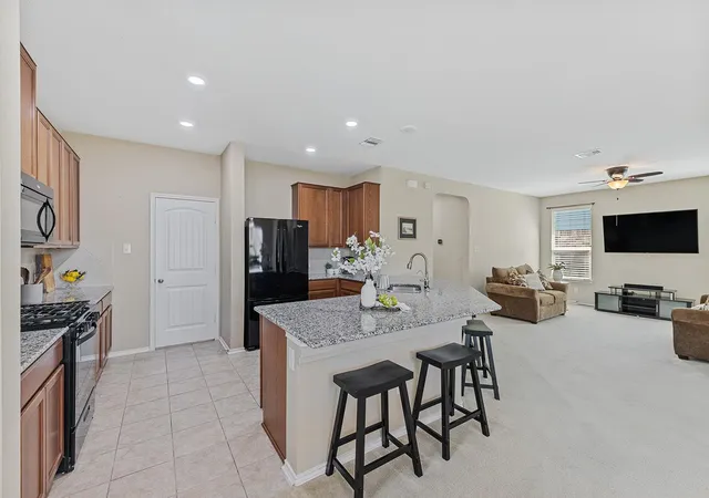 Photo 4 of Single family home for sale at 437 Sheepshank Dr, Georgetown, TX 78633 | MLS# 1254340 | Listing updated on 2026-09-15