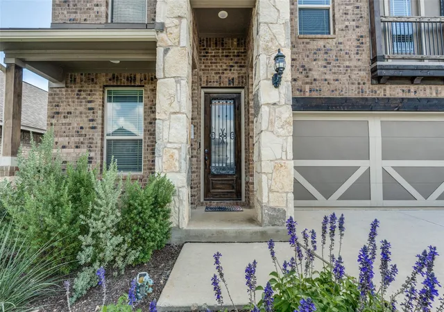 Photo 2 of Single family home for sale at 1624 Stone House Dr, New Braunfels, TX 78132 | MLS# 1072826 | Listing updated on 2026-09-12