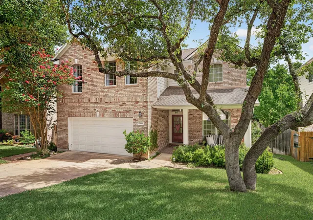 Photo 2 of Single family home for sale at 12816 Majestic Oaks Dr, Austin, TX 78732 | MLS# 5143019 | Listing updated on 2026-09-11