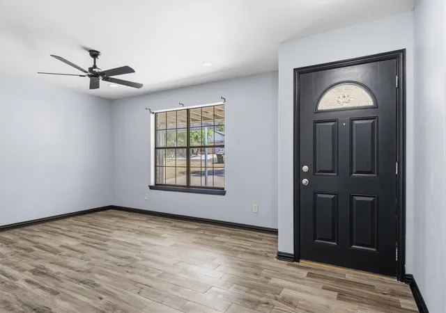 Photo 4 of Single family home for sale at 1011 Serenada Dr, Georgetown, TX 78628 | MLS# 3510138 | Listing updated on 2026-10-24