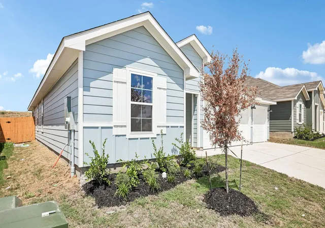 Photo 2 of Single family home for sale at 164 Gilmer Ln, Buda, TX 78610 | MLS# 2574037 | Listing updated on 2026-09-11