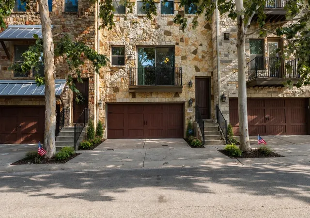 Photo 2 of Townhouse for sale at 204 Adams St, Georgetown, TX 78628 | MLS# 1392645 | Listing updated on 2026-10-04