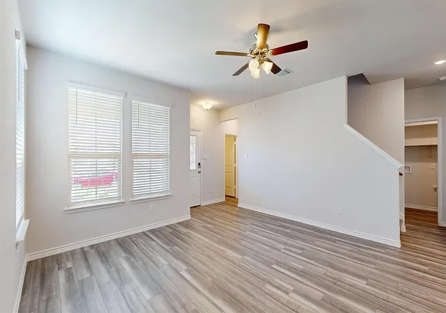 Photo 3 of Single family home for sale at 225 Dora Dr, Killeen, TX 76542 | MLS# 3972153 | Listing updated on 2026-10-24