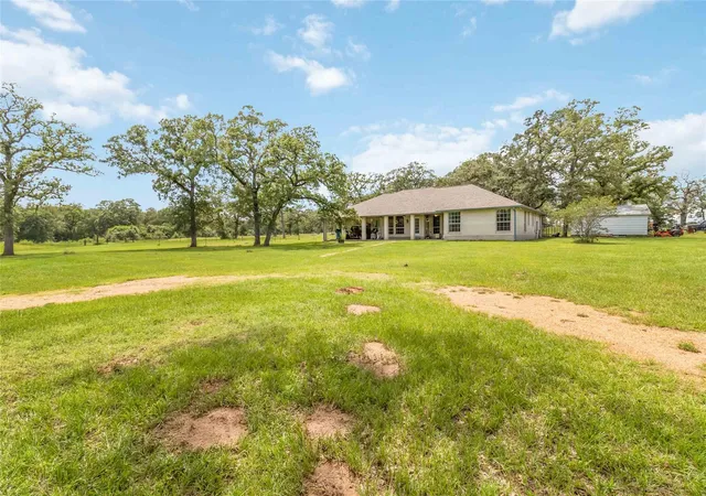 Photo 2 of Single family home for sale at 1208 Jeddo Rd, Rosanky, TX 78953 | MLS# 6629222 | Listing updated on 2026-09-13