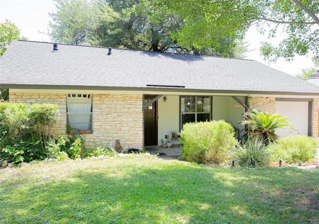 Photo 1 of Single family home for sale at 902 Austin Highlands Blvd, Austin, TX 78745 | MLS# 8011819 | Listing updated on 2026-09-12