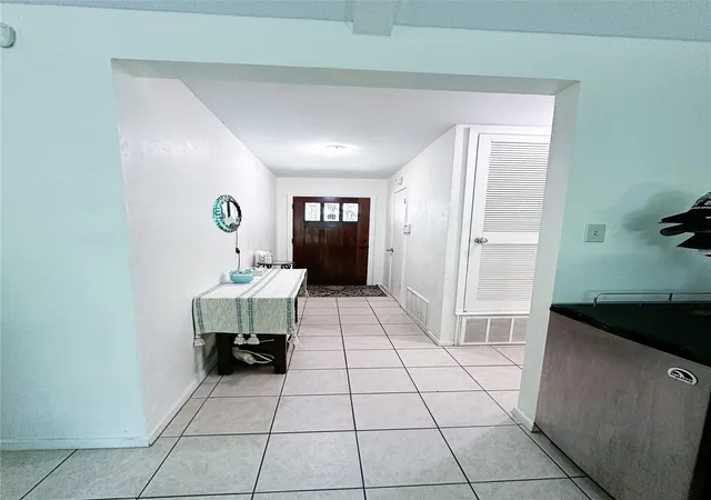 Photo 4 of Single family home for sale at 902 Austin Highlands Blvd, Austin, TX 78745 | MLS# 8011819 | Listing updated on 2026-09-12