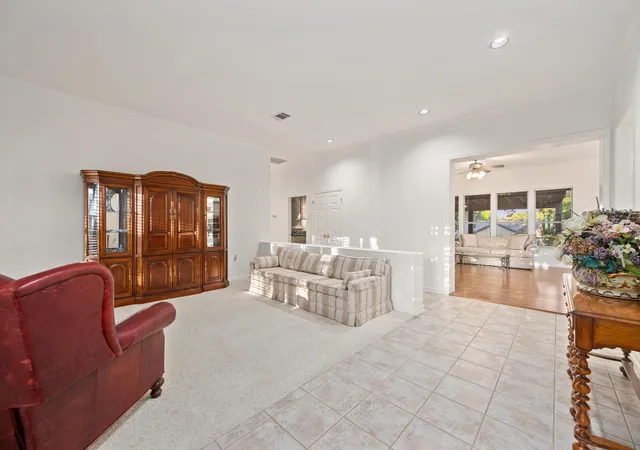 Photo 4 of Single family home for sale at 103 Black Walnut Cir, Georgetown, TX 78633 | MLS# 4441977 | Listing updated on 2026-09-13