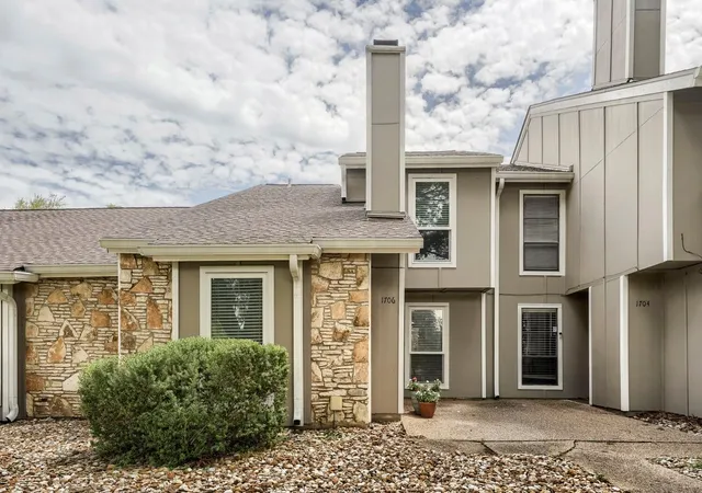 Photo 3 of Townhouse for sale at 1706 Timberwood Dr, Austin, TX 78741 | MLS# 6623651 | Listing updated on 2026-09-14