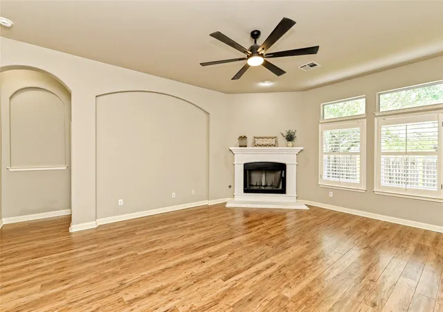 Photo 4 of Single family home for sale at 10009 Buffalo Lake Ln, Austin, TX 78747 | MLS# 7000035 | Listing updated on 2026-10-15
