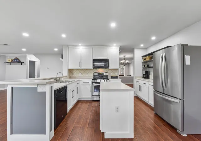 Photo 2 of Single family home for sale at 3821 Tailfeather Dr, Round Rock, TX 78681 | MLS# 3342299 | Listing updated on 2026-09-14