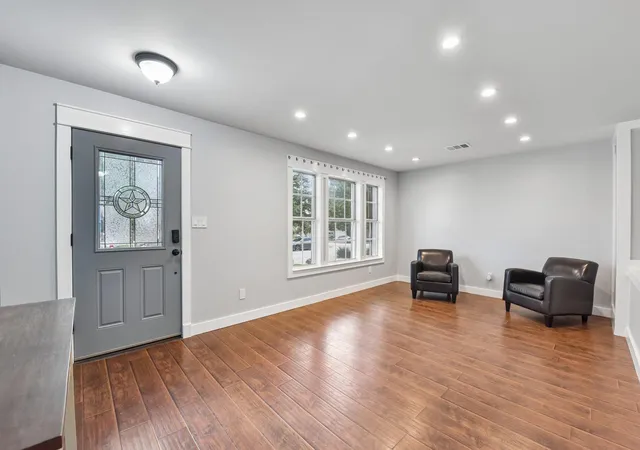 Photo 4 of Single family home for sale at 3821 Tailfeather Dr, Round Rock, TX 78681 | MLS# 3342299 | Listing updated on 2026-09-14