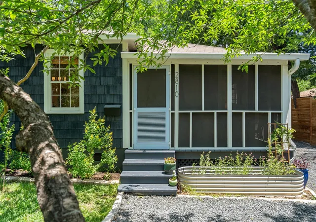 Photo 1 of Single family home for sale at 2810 Windsor Rd, Austin, TX 78703 | MLS# 4536397 | Listing updated on 2026-09-25