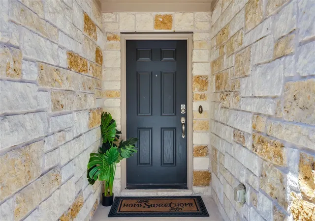 Photo 2 of Single family home for sale at 21804 Crystal Way, Lago Vista, TX 78645 | MLS# 6713519 | Listing updated on 2026-09-13