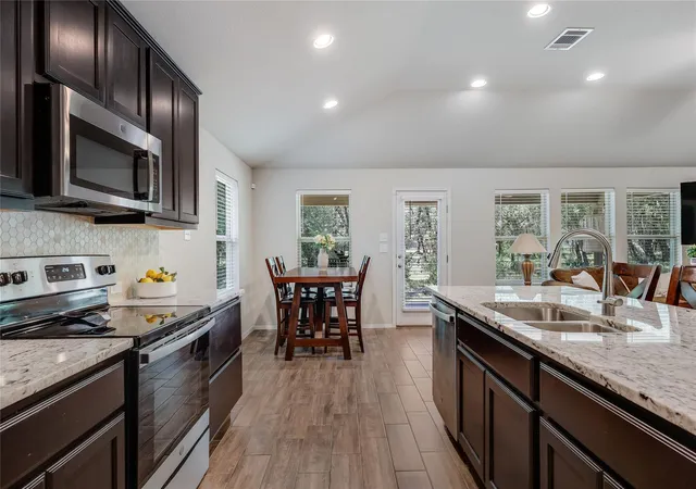 Photo 4 of Single family home for sale at 21804 Crystal Way, Lago Vista, TX 78645 | MLS# 6713519 | Listing updated on 2026-09-13