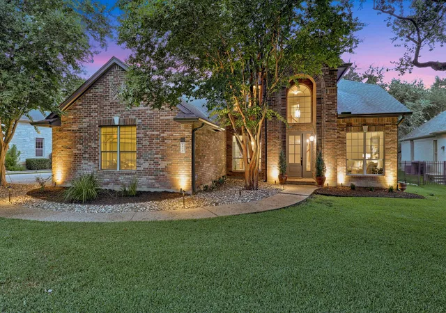 Photo 4 of Single family home for sale at 430 Champions Dr, Georgetown, TX 78628 | MLS# 2677055 | Listing updated on 2026-10-02