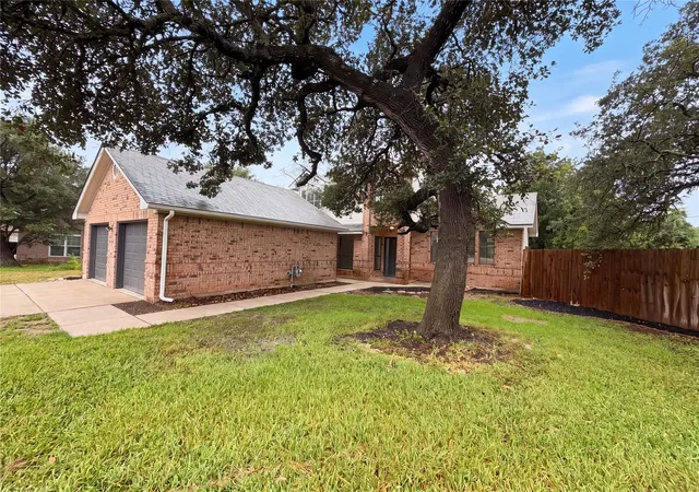 Photo 1 of Single family home for sale at 1517 River Oak Dr, Leander, TX 78641 | MLS# 6813085 | Listing updated on 2026-10-08