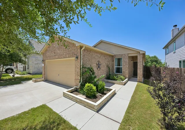 Photo 2 of Single family home for sale at 428 Los Cobos Ln, Georgetown, TX 78626 | MLS# 5166540 | Listing updated on 2026-09-15