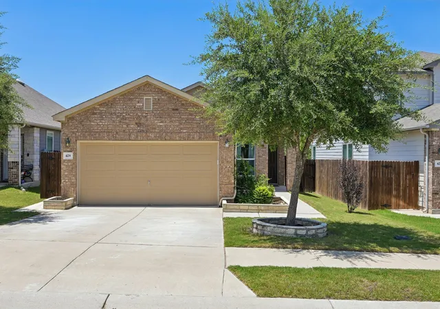 Photo 3 of Single family home for sale at 428 Los Cobos Ln, Georgetown, TX 78626 | MLS# 5166540 | Listing updated on 2026-09-15
