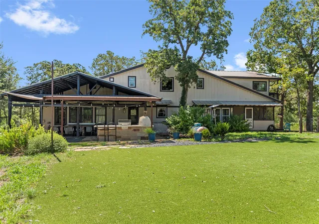 Photo 2 of Single family home for sale at 180 Ironstone Rd, Smithville, TX 78957 | MLS# 7977634 | Listing updated on 2026-09-19