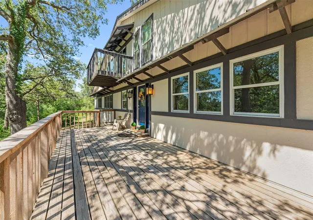 Photo 3 of Single family home for sale at 180 Ironstone Rd, Smithville, TX 78957 | MLS# 7977634 | Listing updated on 2026-09-19