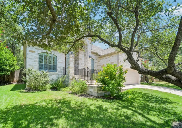 Single family home for sale at 8008 Ladera Verde Dr, Austin, TX 78739 | MLS# 3905886