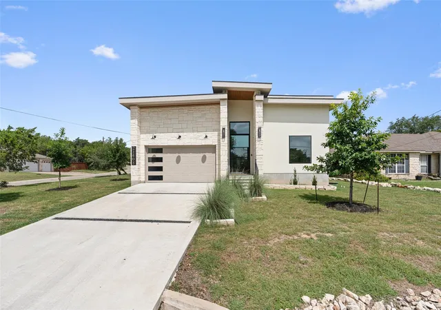 Photo 1 of Single family home for sale at 21408 Lakefront Dr, Lago Vista, TX 78645 | MLS# 2467387 | Listing updated on 2026-09-15