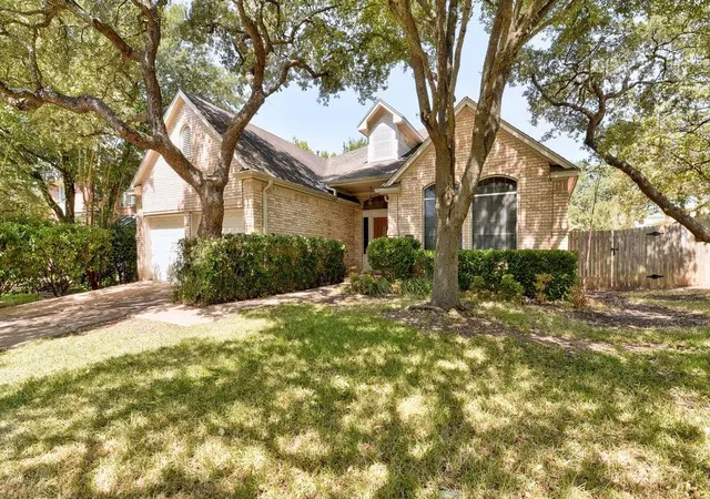 Photo 1 of Single family home for sale at 7600 Orrick Dr, Austin, TX 78749 | MLS# 1889507 | Listing updated on 2026-09-15