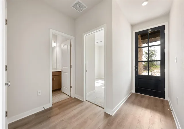 Photo 4 of Sale Pending at 200 Willow Hts Dr, Hutto, TX 78634 | MLS# 3408384 | Listing updated on 2026-09-18