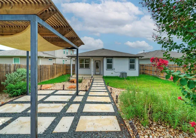 Photo 4 of Single family home for sale at 7709 City Top Blvd, Austin, TX 78724 | MLS# 3438633 | Listing updated on 2026-10-10