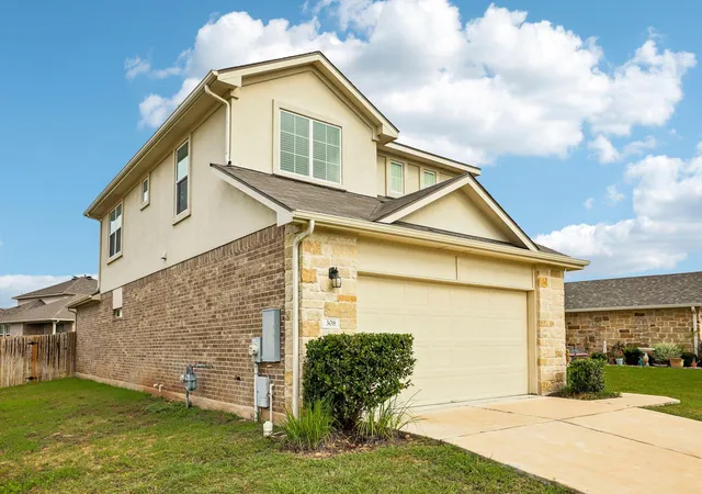Photo 3 of Single family home for sale at 308 Otto Ave, Georgetown, TX 78626 | MLS# 7153907 | Listing updated on 2026-10-26