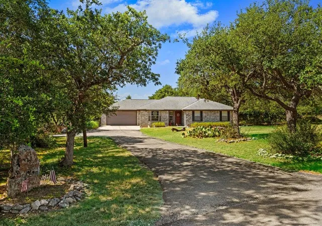 Photo 3 of Single family home for sale at 2111 Stallion Springs Dr, Fischer, TX 78623 | MLS# 3740932 | Listing updated on 2026-09-12