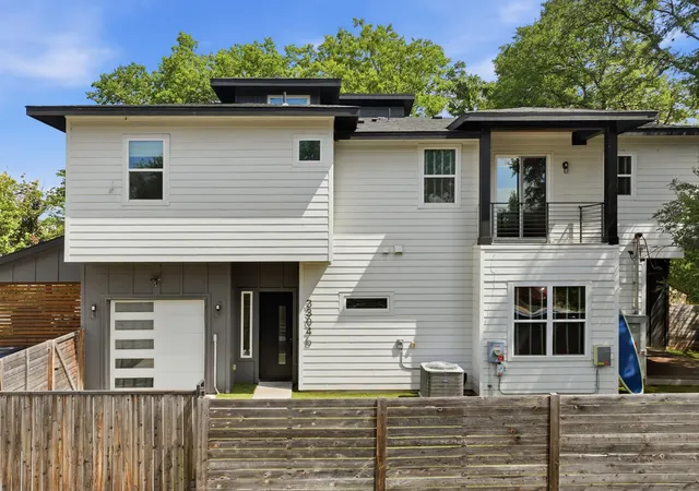 Condo for sale at 3304 E 17th Street #B, Austin, TX 78721 | MLS# 1978339