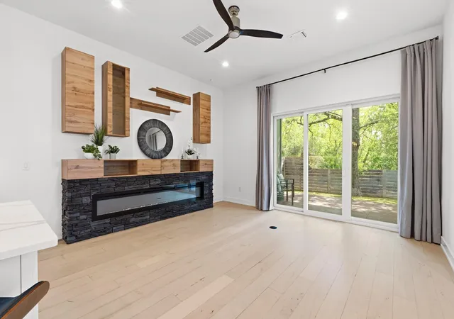 Photo 3 of Condo for sale at 3304 E 17th Street #B, Austin, TX 78721 | MLS# 1978339 | Listing updated on 2026-09-24
