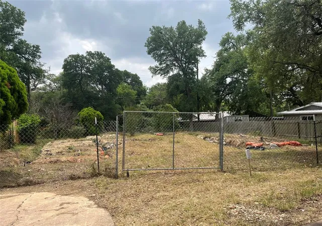 Land for sale at 4621 Menchaca Rd, Austin, TX 78745 | MLS# 7597617