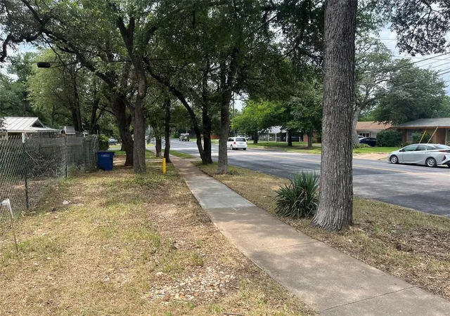 Photo 1 of Land for sale at 4621 Menchaca Rd, Austin, TX 78745 | MLS# 7597617 | Listing updated on 2026-09-11