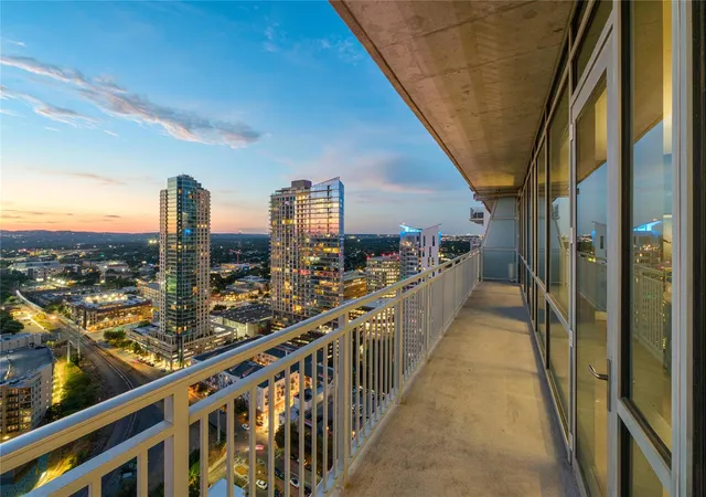 Photo 2 of Condo for sale at 222 West Ave #2802, Austin, TX 78701 | MLS# 5990130 | Listing updated on 2026-09-15