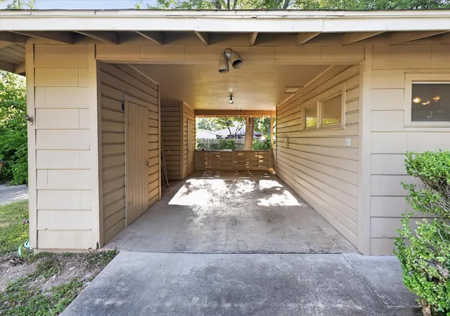 Photo 3 of Sale Pending at 4809 Westfield Dr, Austin, TX 78731 | MLS# 1053960 | Listing updated on 2026-09-24