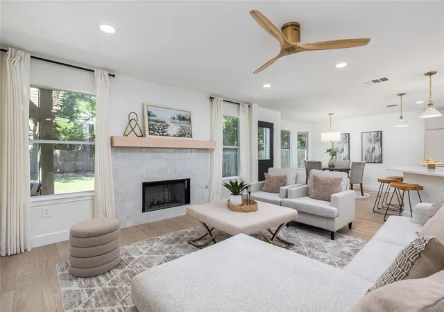 Photo 4 of Single family home for sale at 525 Golden Crk Dr, Round Rock, TX 78665 | MLS# 4792818 | Listing updated on 2026-09-18