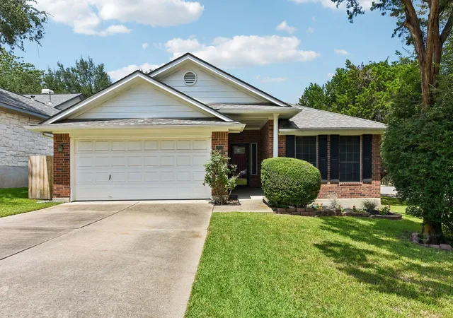 Photo 2 of Single family home for sale at 5815 Lomita Verde Cir, Austin, TX 78749 | MLS# 9417098 | Listing updated on 2026-10-27