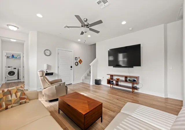 Photo 4 of Condo for sale at 1706 Tun Tavern Trl, Austin, TX 78754 | MLS# 3904861 | Listing updated on 2026-10-06