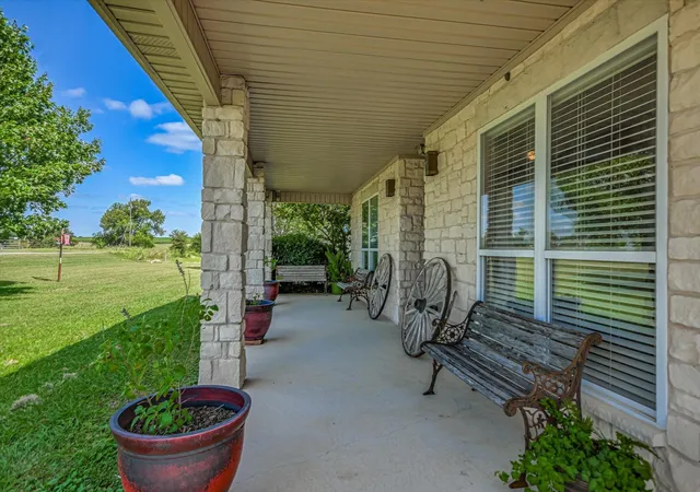Photo 3 of Single family home for sale at 1465 County Rd 436, Thrall, TX 76578 | MLS# 9993195 | Listing updated on 2026-10-07