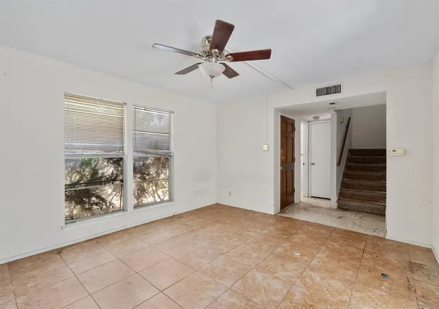 Photo 1 of Sale Pending at 5400 Salem Walk Dr, Austin, TX 78745 | MLS# 7596999 | Listing updated on 2026-09-14