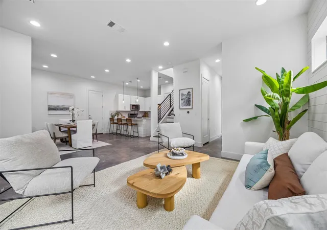Photo 3 of Single family home for sale at 1118 Algarita Ave #2, Austin, TX 78704 | MLS# 3355973 | Listing updated on 2026-09-13