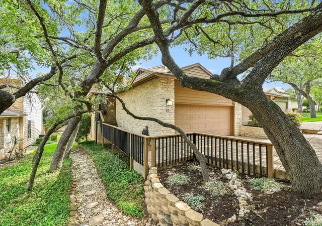 Photo 2 of Condo for sale at 5701 Westslope Dr #17, Austin, TX 78731 | MLS# 8731313 | Listing updated on 2026-10-22