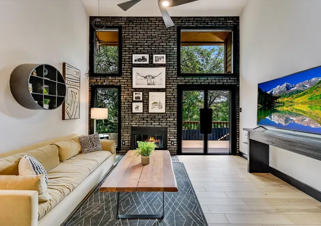 Condo for sale at 5701 Westslope Dr #17, Austin, TX 78731 | MLS# 8731313