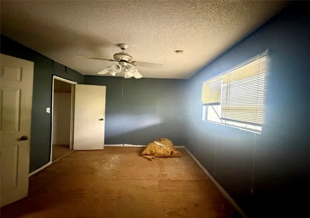 Photo 3 of Single family home for sale at 808 W Boundary St, Giddings, TX 78942 | MLS# 3865393 | Listing updated on 2026-09-15
