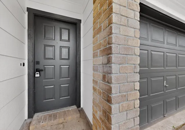 Photo 3 of Single family home for sale at 14305 Vandever St, Austin, TX 78725 | MLS# 8714905 | Listing updated on 2026-10-07