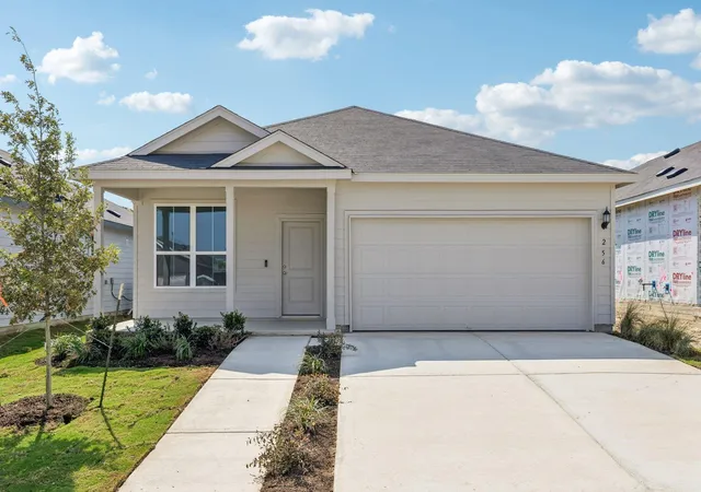 Photo 1 of Single family home for sale at 256 Elk Ave, San Marcos, TX 78666 | MLS# 2696972 | Listing updated on 2026-09-14